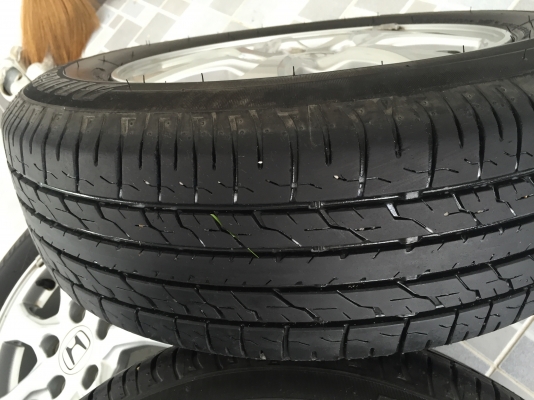ขายล้อแมกพร้อมยาง honda civic fd มี4 ชุด 6000 บาท ขายล้อแมกพร้อมยาง honda civic fd มี4 ชุด 6000 บาท