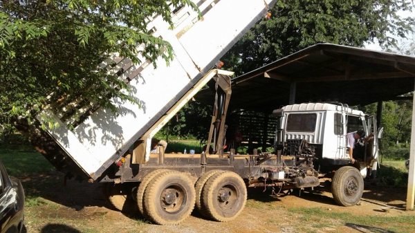 ขาย 10 ล้อดั้ม ไอ้หลง FN527M-A เครื่อง 6D16 195 แรงม้า เกียร์ 10 สปีด คัสซีสวยตลอดเส้น ทะเบียนพร้อมโอน