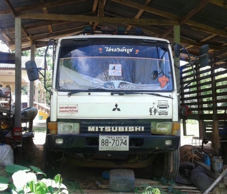 ขาย 10 ล้อดั้ม ไอ้หลง FN527M-A เครื่อง 6D16 195 แรงม้า เกียร์ 10 สปีด คัสซีสวยตลอดเส้น ทะเบียนพร้อมโอน