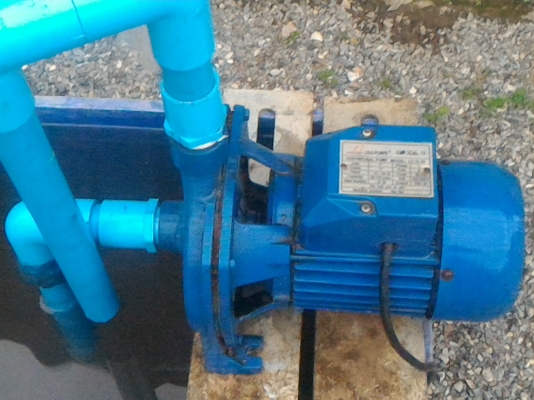 ปั๊มน้ำขนาดกำลัง 1แรงม้า 750 W.ยี่ห้อ LEALPUMP  ท่อเข้า - ออก 1นิ้ว ดันน้ำขึ้นได้สูง 34 ม.ใช้ไฟบ้าน 220 V.