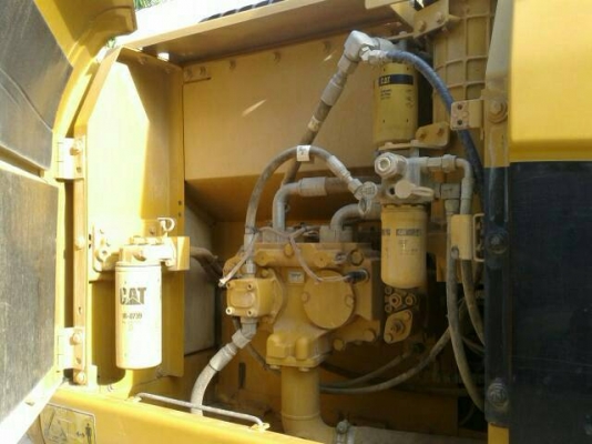 รถแบคโฮ รถแบคโฮ