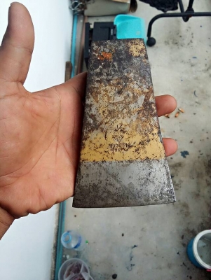 ขายหัวขวานตราเพชรงานเก่าขนาด1/2ปอน สวยงาม