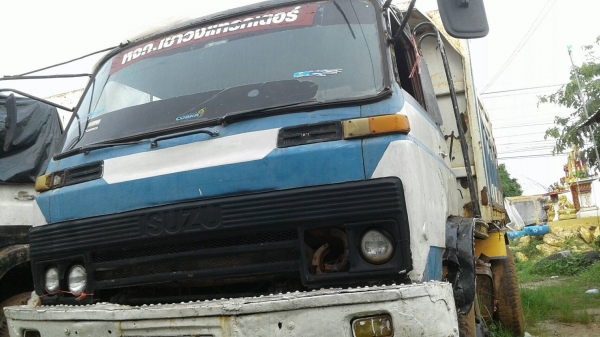 ขาย 10 ล้อดั้ม 2 เพลา คัสซีหัวยาว วางหัวจัมโบ้ (ยังไม่ได้เขียนแบบลงเล่ม) เครื่อง EH700 168 แรงม้า เกียร์ HO ช่วงล่างใหญ่ UD พาวเวอร์ เอกสารเล่มทะเบียนครบ