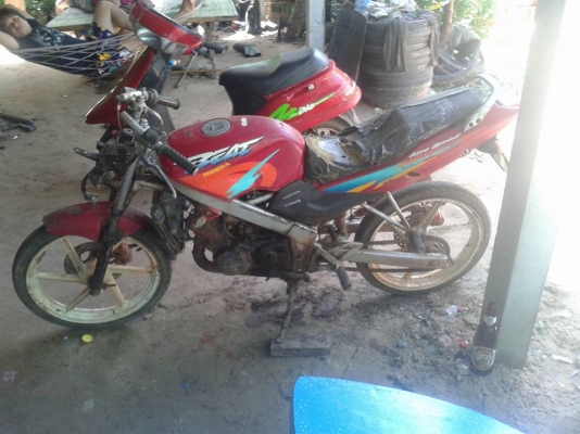 ้้้honda บีสนิว เชื้อเงินตัวสุดท้ายขี่ได้เครื่องดี เล่มพร้อมโอน