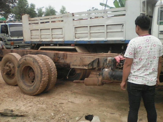 ขาย10ล้อ2เพลา นีสสันยูดี 220แรงโบเบรคทรีปฟี่