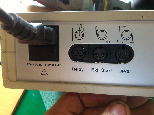 เครื่องหยอกของเหลว หยอกกาว ยี่ห้อ hormec technic ของ สวิตเซอร์แลนด์