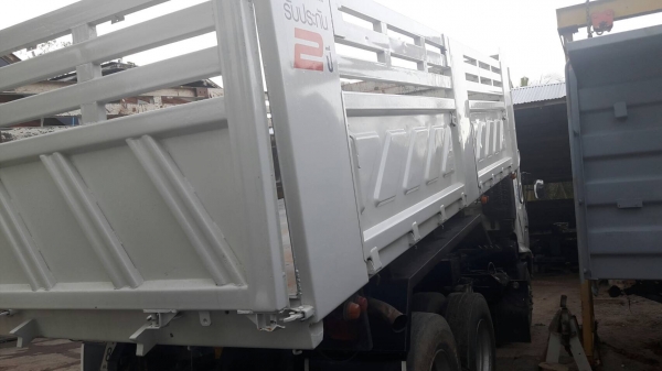 ขายครับ 260 ปี48 ดั้มสามมิตร (แยกเอาหัวคัชซีได้นะคร้าบ)