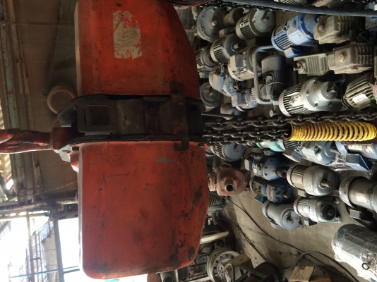 ขายรอกโซ่ไฟฟ้า HITACHI 2 ตัน 380v.