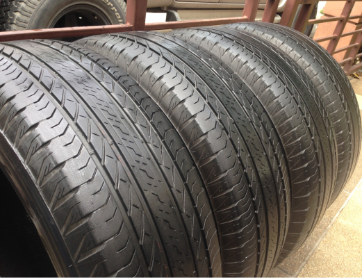ยาง Bridgestone 265 65 17 ปลายปี15 ดอกเต็ม ราคาไม่แพง