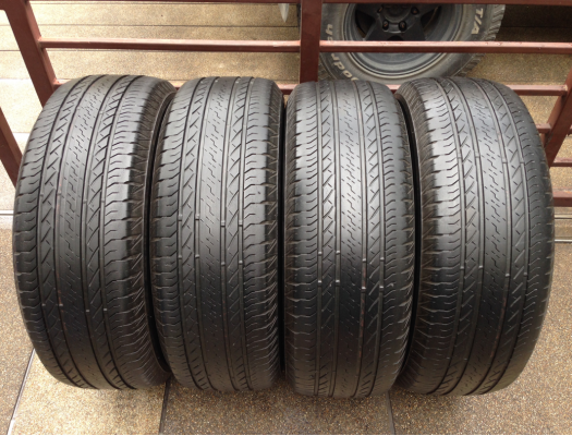 ยาง Bridgestone 265 65 17 ปลายปี15 ดอกเต็ม ราคาไม่แพง