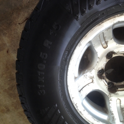 ยางพร้อมแม็ก 4x4 infinity ยางปี. 2014 ดอกเต็ม เส้นละ 700