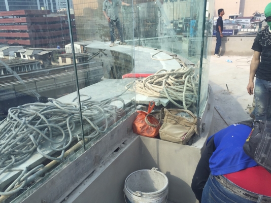 รับงาน โครงสร้างเหล็ก จากประสบการณ์มากกว่า 18 ปีในธุรกิจการติดตั้งผลิตภัณฑ์ เหล็กโครงสร้าง อลูมิเนียม กระจก และเป็น ผู้รับเหมาให้กับ บริษัท ชั้นนำในวงการ ด้าน อลูมิเนียม ทั้งระบบ Curtainwall System , Spider System และระบบ ประตู หน้าต่าง รับงาน โครงสร้างเหล็ก จากประสบการณ์มากกว่า 18 ปีในธุรกิจการติดตั้งผลิตภัณฑ์ เหล็กโครงสร้าง อลูมิเนียม กระจก และเป็น ผู้รับเหมาให้กับ บริษัท ชั้นนำในวงการ ด้าน อลูมิเนียม ทั้งระบบ Curtainwall System , Spider System และระบบ ประตู หน้าต่าง