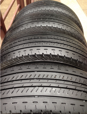 ยาง Bridgestone 215 65 16 ปี15 ดอกเยอะ ไม่มีปะ ราคาไม่แพง
