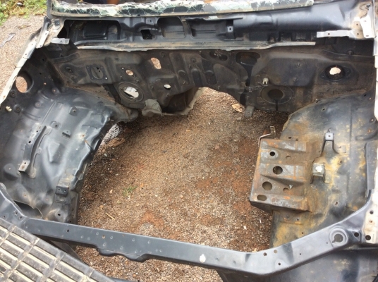 โครงห้องเครื่องไทรตั้น สภาพสวย เดิมๆ ขาย 6,000บาท (ศุภากร 091-1903107  ,0814252943)