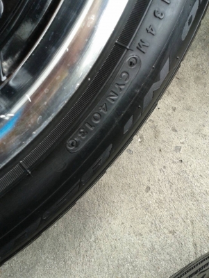 ขอบ17นิ้ว5รู100/114 พร้อมยาง สวยๆ 4 ล้อ ราคา 7500 บาท