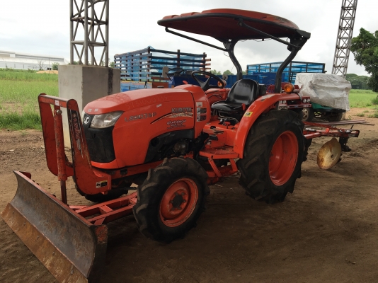 ขายรถไถคูโบต้า L3608SPราคา375000บาท  มีไบมีดตราช้าง และผานบุกเบิกตราช้างหนึ่งอัน ไมร์445ช ม พร้อมใช้งานสายๆครับสนใจ โทร0813655997 อำพร พาเจริญ ต วังบัว อ คลองขลุง จ กำแพงเพชร