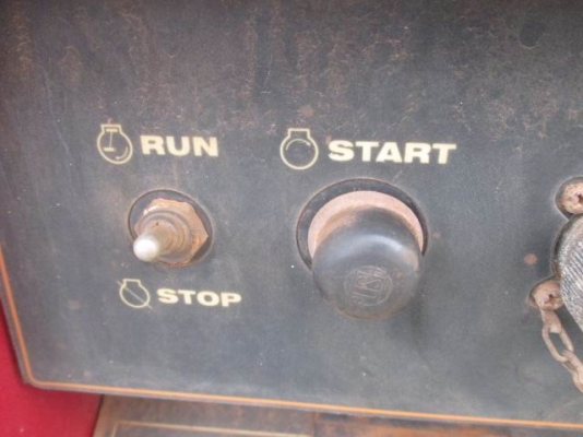 ขายตู้เชื่อมเครื่องยนต์ขนาด575แอมเชื่อมเหล็กหนามี4เครื่อง