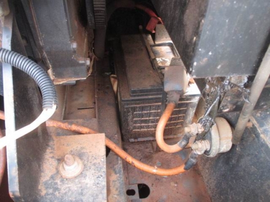 ขายตู้เชื่อมเครื่องยนต์ขนาด575แอมเชื่อมเหล็กหนามี4เครื่อง