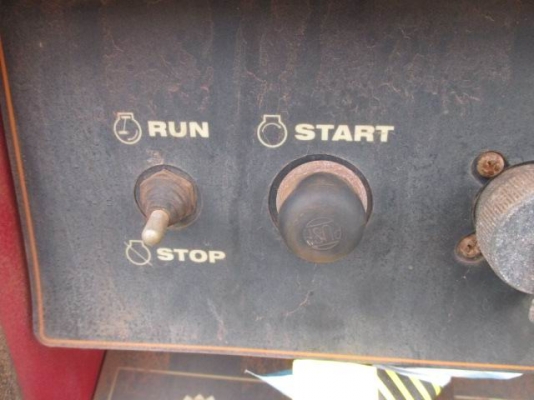 ขายตู้เชื่อมเครื่องยนต์ขนาด575แอมเชื่อมเหล็กหนามี4เครื่อง