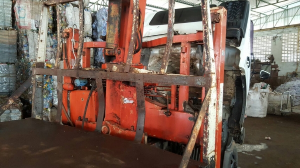 ขาย 6 ล้อ HINO MEGA ปี 47 ติดเครน 3.5 ตัน 4 ปลอก เครื่อง JO5C 145 แรงม้า กระบะยาว 5.50 เมตร ทะเบียนพร้อมโอน ขาย 6 ล้อ HINO MEGA ปี 47 ติดเครน 3.5 ตัน 4 ปลอก เครื่อง JO5C 145 แรงม้า กระบะยาว 5.50 เมตร ทะเบียนพร้อมโอน