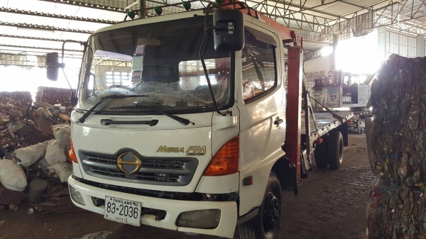 ขาย 6 ล้อ HINO MEGA ปี 47 ติดเครน 3.5 ตัน 4 ปลอก เครื่อง JO5C 145 แรงม้า กระบะยาว 5.50 เมตร ทะเบียนพร้อมโอน ขาย 6 ล้อ HINO MEGA ปี 47 ติดเครน 3.5 ตัน 4 ปลอก เครื่อง JO5C 145 แรงม้า กระบะยาว 5.50 เมตร ทะเบียนพร้อมโอน