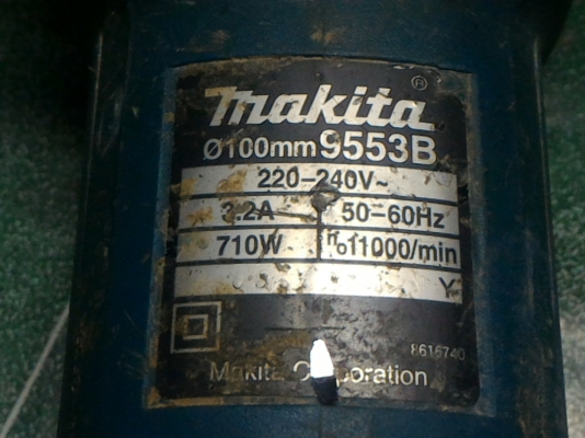 เครื่องเจียรของแท้  makita ขนาด 4 นิ้ว มาพร้อมใบตัดเพชรตัดกระเบื้อง