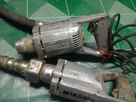 เครื่องสั่นจี้ปูน MIKAWA พร้อมสายต่อไปหัวสั่น แบบถอดจากตัวเครื่องได้