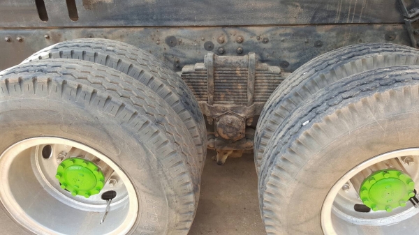 ขาย 10 ล้อดั้ม HINO MEGA 320 ปี 49 EURO 2 ดั้มสามมิตร มีระบบลากพ่วง เครื่องเดิม P11C 320 แรงม้า เกียร์เดิม คัสซีสวยตลอดเส้น ยางเต็ม ทะเบียนพร้อมโอน