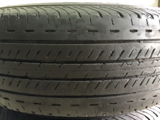 ขายยาง BRIDGESTONE DURAVIS R611 205/70R15 ปี11