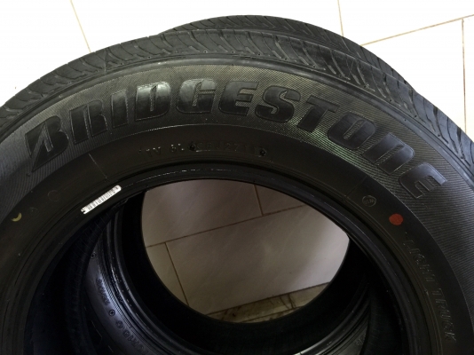 ขายยาง BRIDGESTONE DURAVIS R611 205/70R15 ปี11