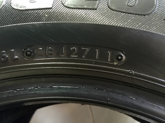 ขายยาง BRIDGESTONE DURAVIS R611 205/70R15 ปี11
