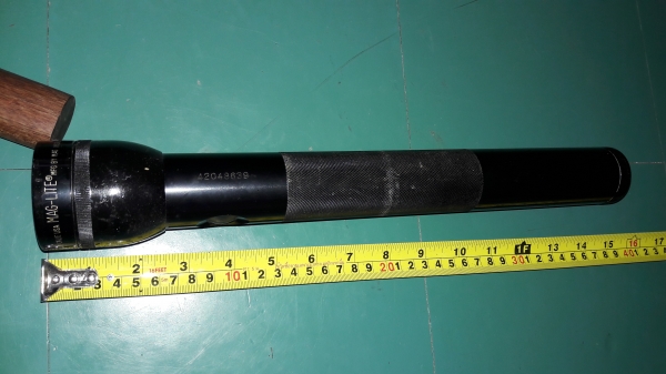 ขายไฟฉายMAG-LITE Made in USA. ขนาด4ท่อน มือสอง