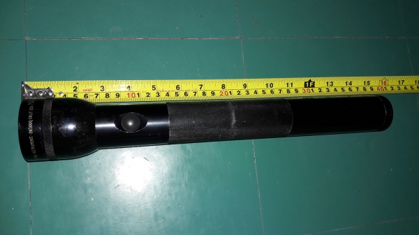 ขายไฟฉายMAG-LITE Made in USA. ขนาด4ท่อน มือสอง