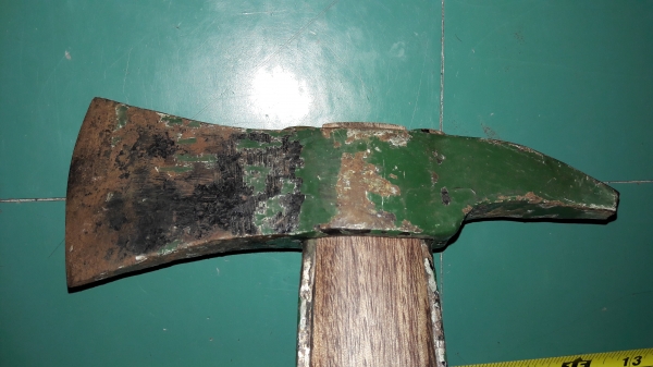 ขายขวานหงอนสวีเดนด้ามไม้มะปลิงลายสวยแข็งเหนียวทน