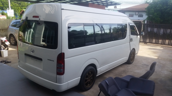 ขายรถตู้COMMUTER ปี2009เครื่อง2.7