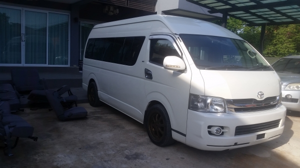 ขายรถตู้COMMUTER ปี2009เครื่อง2.7