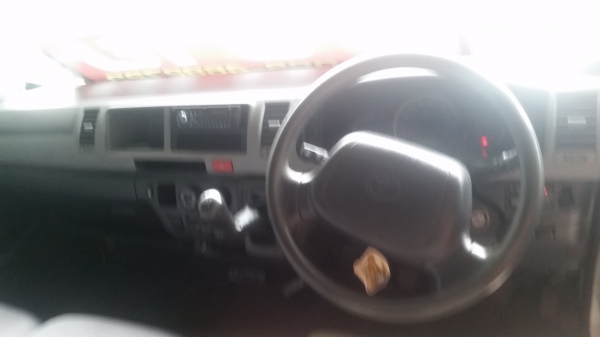 ขายรถตู้COMMUTER ปี2009เครื่อง2.7