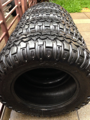 ยาง Mud Trxus 35 12.5 R20 ดอกเต็ม สวยคม ไม่เคยลุย ราคาไม่แพง
