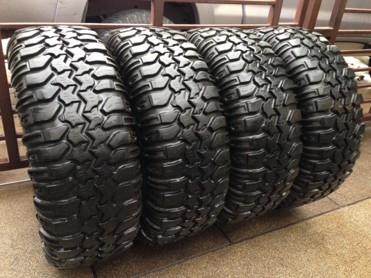 ยาง Mud Trxus 35 12.5 R20 ดอกเต็ม สวยคม ไม่เคยลุย ราคาไม่แพง