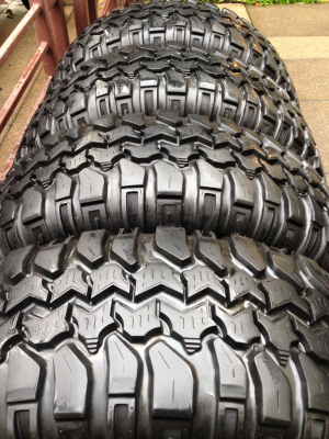 ยาง Mud Trxus 35 12.5 R20 ดอกเต็ม สวยคม ไม่เคยลุย ราคาไม่แพง