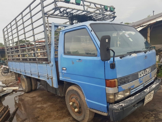 หกล้ออีซุ NKR58L เครื่อง110แรง รถพร้อมใช้เอกสารพร้อมโอน