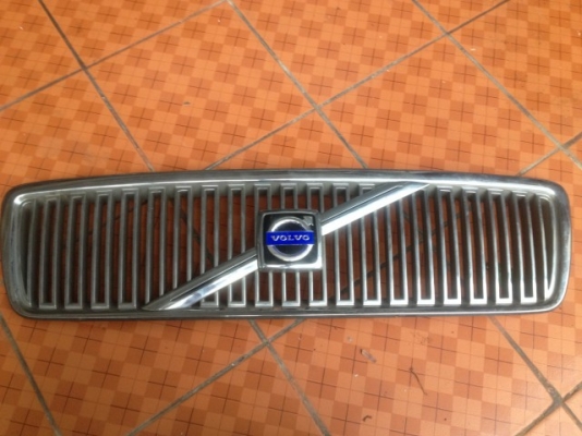 กระจังหน้า VOLVO V70 เก่าญี่ปุ่นสภาพสวย