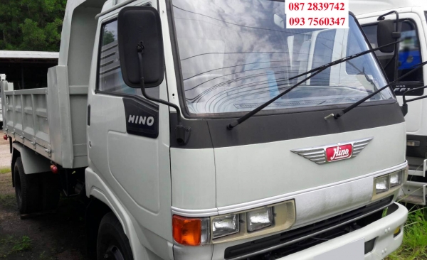 ขายรถบรรทุก (ไม่ดั้มพ์)  6 ล้อ HINO