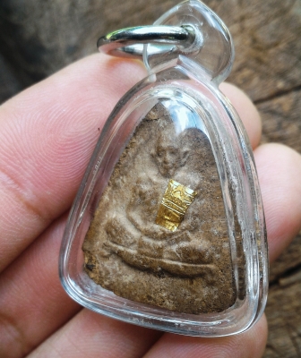 หลวงปู่ทิม ตะกรุดทองคำ หลังยันต์ หลวงพ่อสาคร วัดหนองกรับร่วมปลุกเสก พระแท้เลี่ยมพร้อมใช้