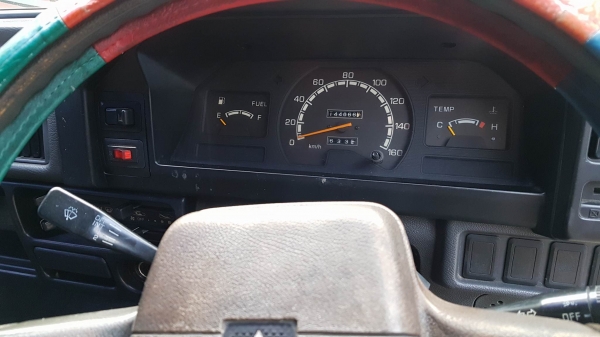 ขายรถตู้ MITSUBISHI L300 ขายรถตู้ MITSUBISHI L300