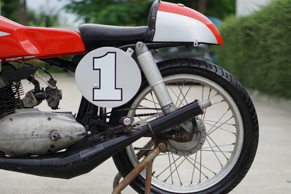 วุฒิ นนบุรี ขาย DKW rt250cc. จิ๊กโก๋แนววินเทจแต่งรถแข่งยุคแลกๆ