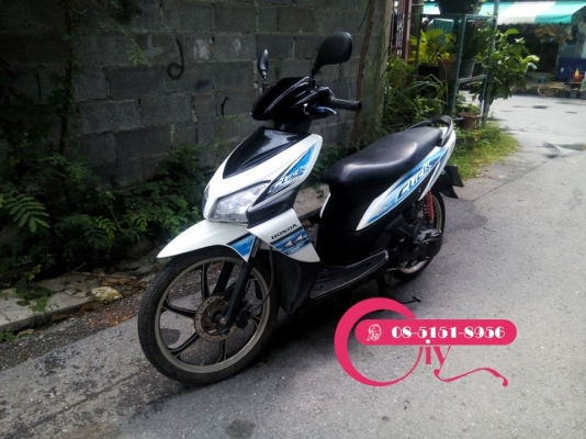 CLICK ปี 50 สีขาวล้อแม็ค รถเดิมขี่ดี เล่มทะเบียนชุดโอนครบ ขายตามสภาพ รถเดิมๆ รถอยู่เคหะร่มเกล้า ลาดกระบัง