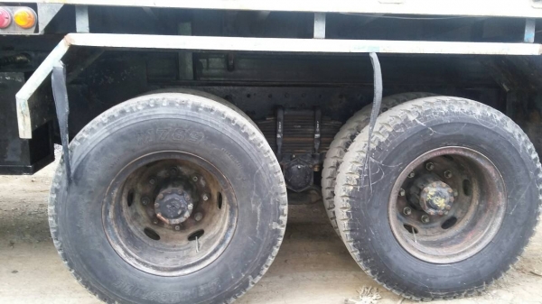 ขายรถบรรทุก 10 ล้อดั๊พม์ ยี่ห้อ HINO 3M เครื่อง M10U = 240 สิงห์ไฮเท็ค