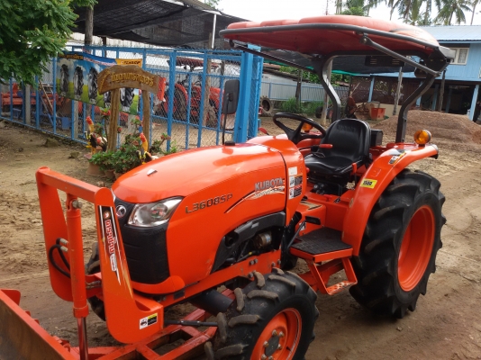 ปัญญาแทรคเตอร์..จัดมาให้ครับ ด่วน!!!คูโบต้า L3608SP พร้อมใบมีดคานล่างFD163พร้อมผาน6&times;22 เล่มทะเบียนพร้อม จัดส่ง อ.เถิน จ.ลำปาง