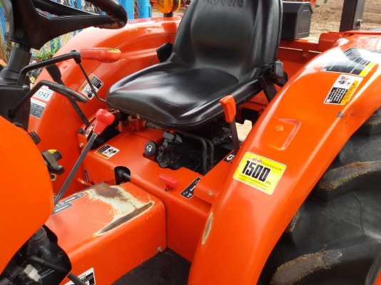 ปัญญาแทรคเตอร์..จัดมาให้ครับ ด่วน!!!คูโบต้า L3608SP พร้อมใบมีดคานล่างFD163พร้อมผาน6&times;22 เล่มทะเบียนพร้อม จัดส่ง อ.เถิน จ.ลำปาง